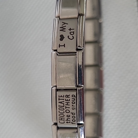 Vintage Italian Uberry charm bracelet with 7 B'linq charm adjustable 9" length - Picture 4 of 8